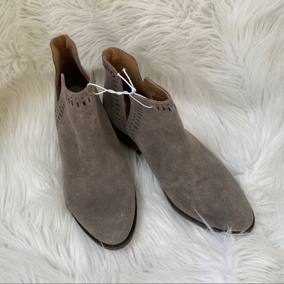 NWOB Lucky Brand LP-Francee leather booties 8.5 - Picture 5 of 9